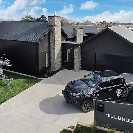 Hillbrook - A Luxurious Guesthouse Ohauiti Buitenkant foto